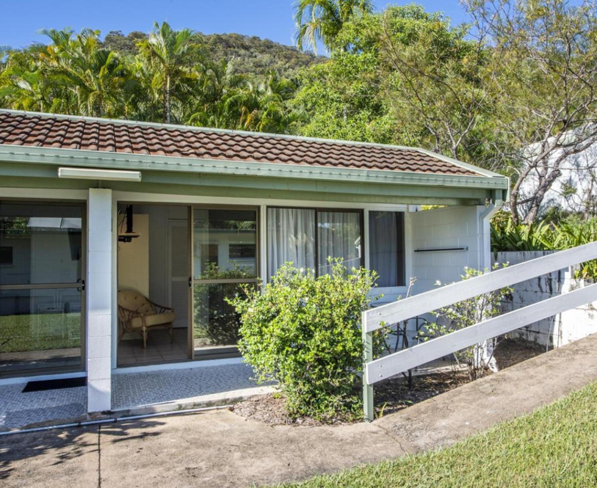 Affordable Island Escape! Queen Studio, Nelly Bay Apartment Exterior photo